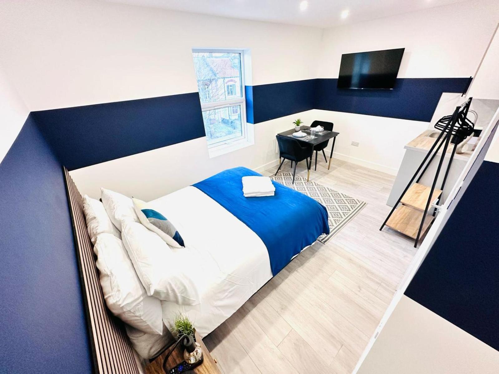 London 58 Blue House City Center Studio, Top Spot Екстериор снимка