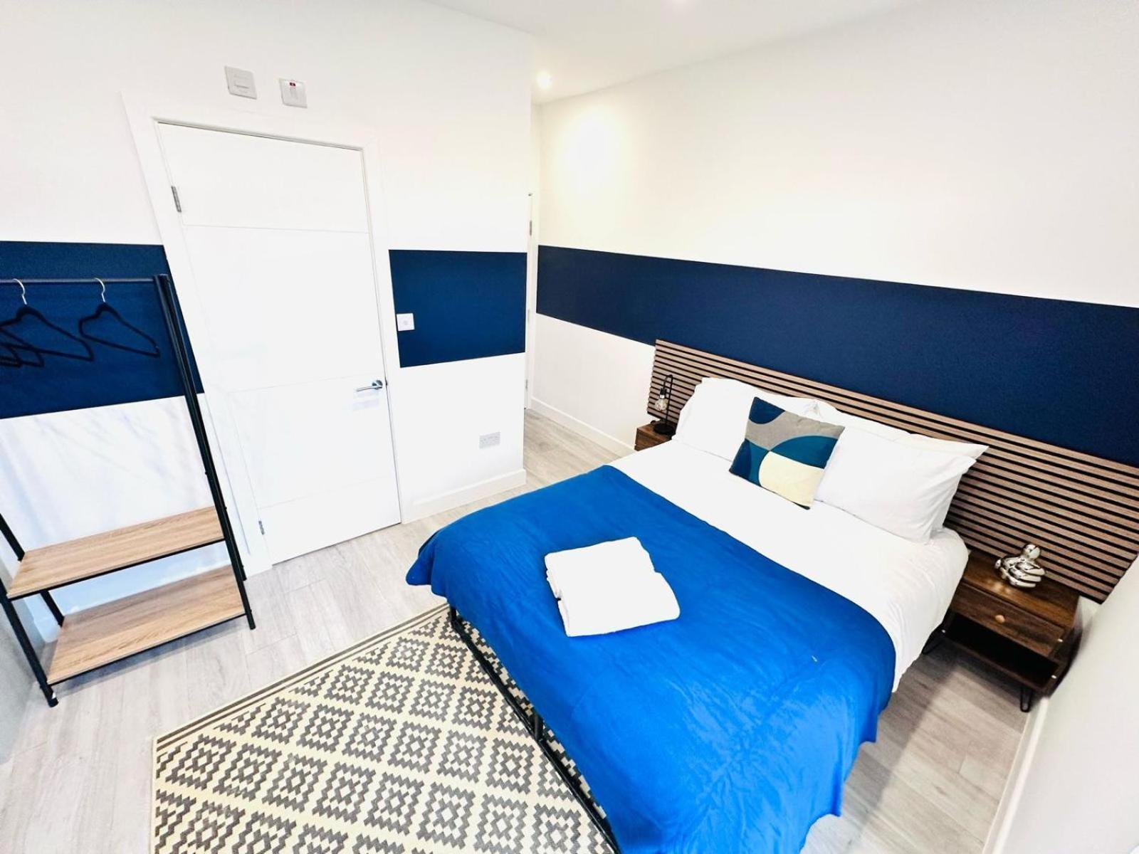 London 58 Blue House City Center Studio, Top Spot Екстериор снимка