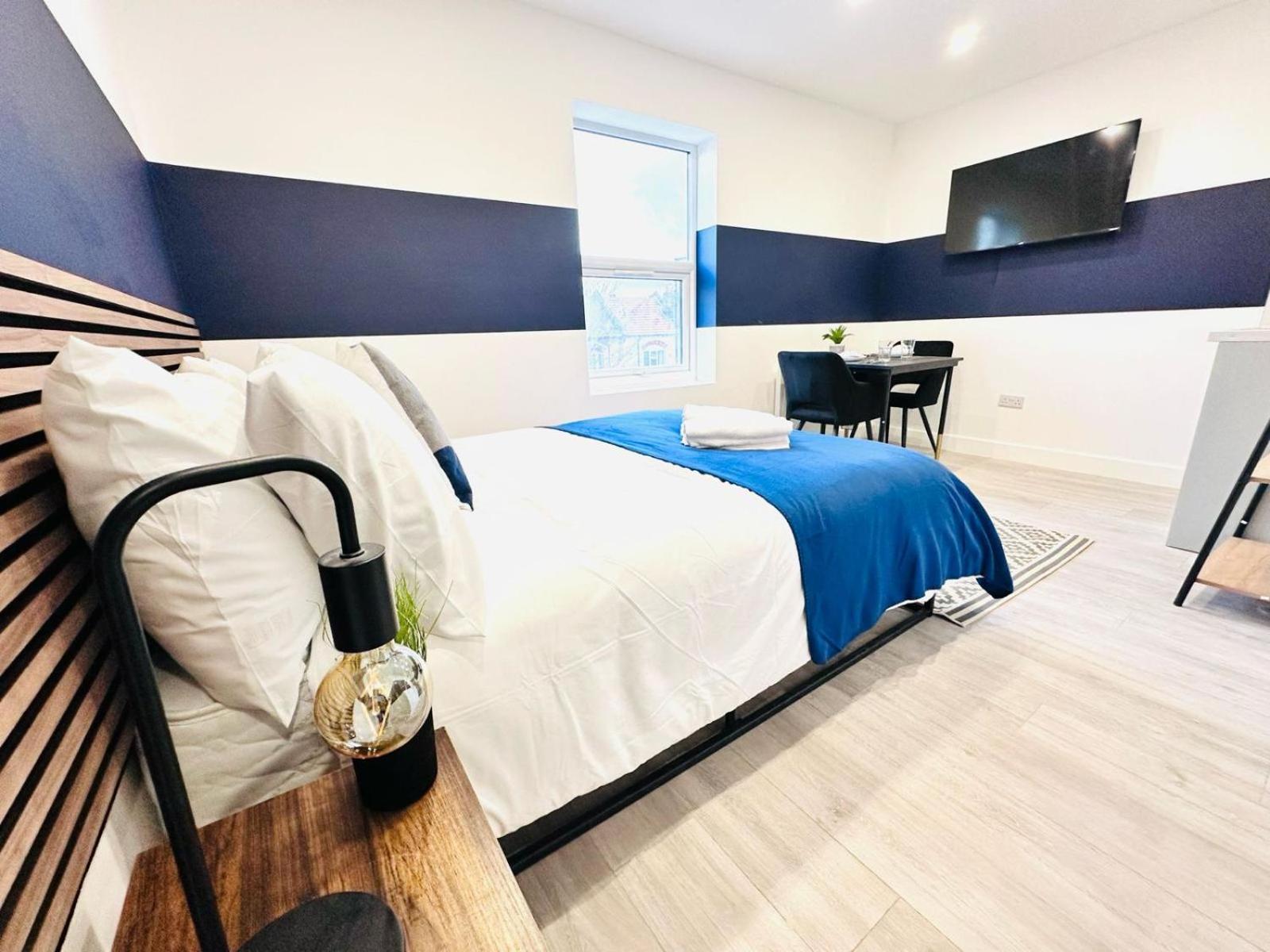 London 58 Blue House City Center Studio, Top Spot Екстериор снимка